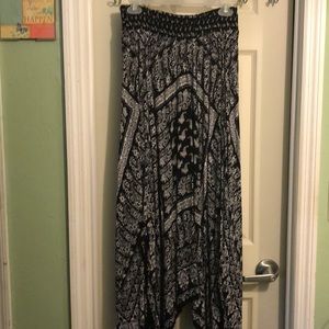 Black and white maxi skirt